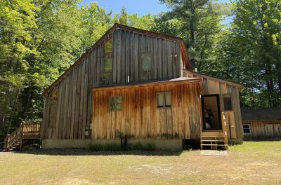 Woodland Escape Near Lake Winnisquam
