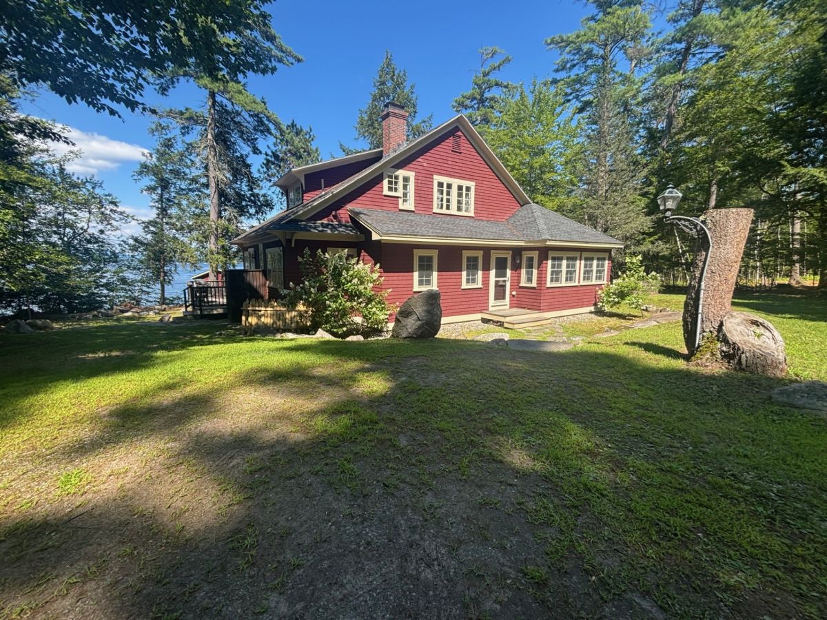 Front view of the home from the driveway