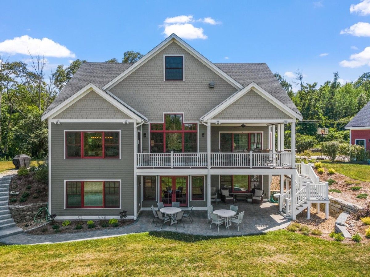 exterior view of seven gables farm