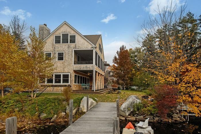 1/4 acre wood exterior on lake shore