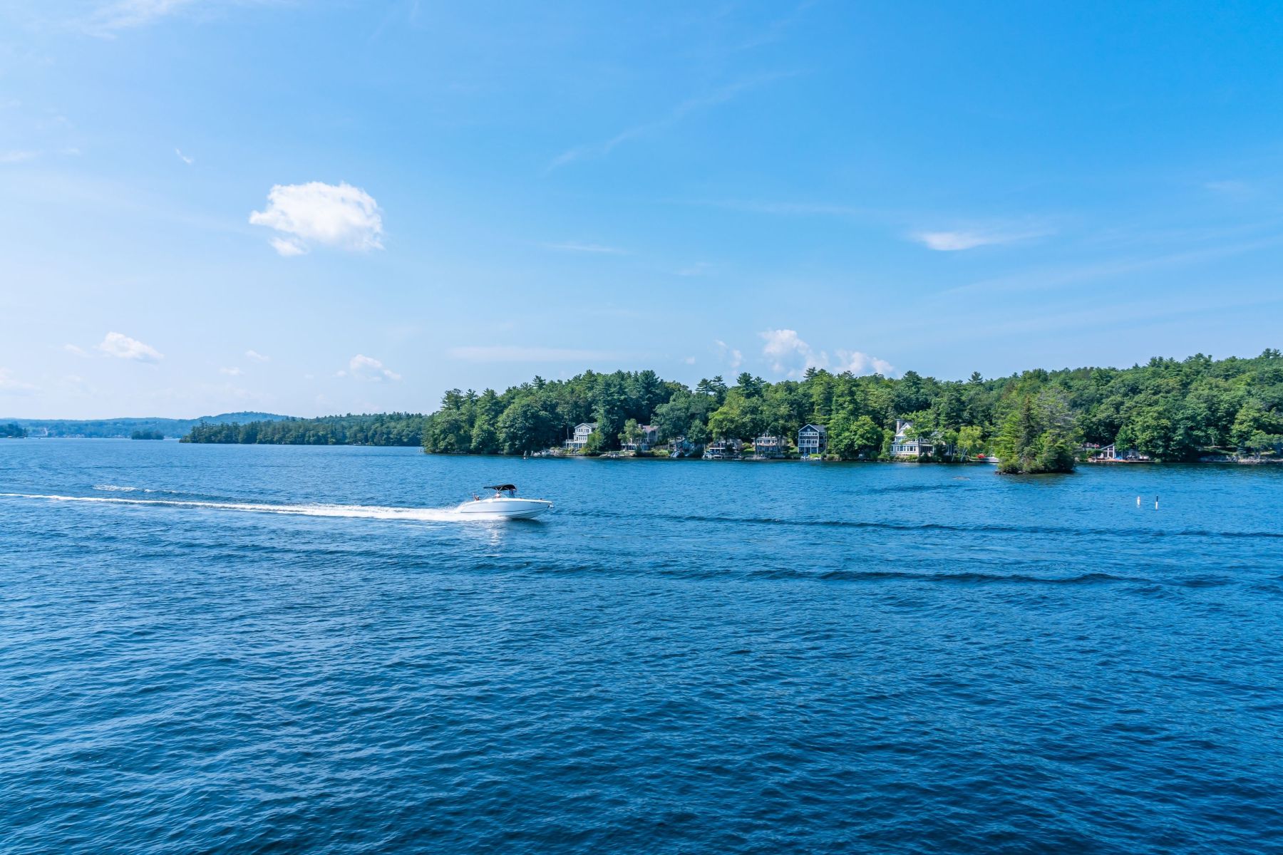Boat Registrations and Local Regulations on Lakes Near Lake Winnipesaukee